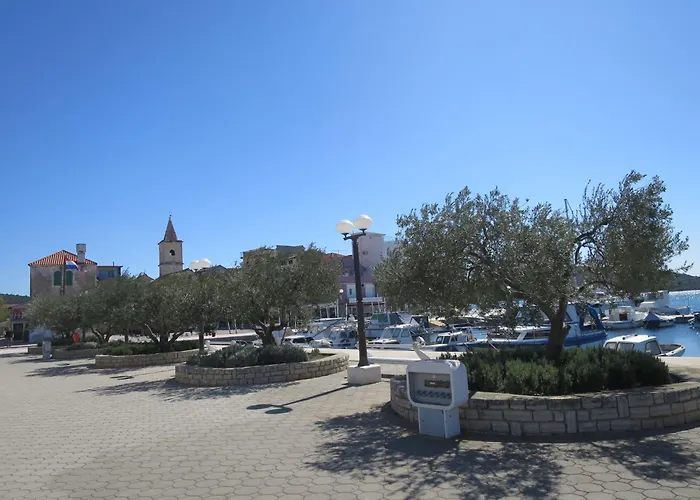 Marina 6 2-1 By Interhome