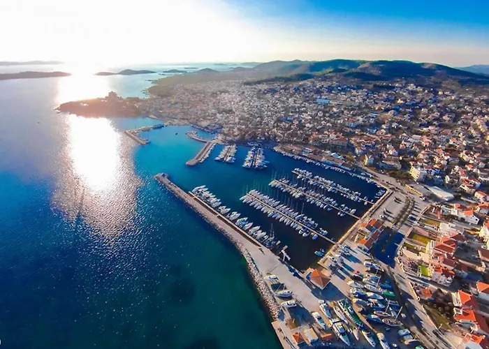 Marina 6 2-1 By Interhome *